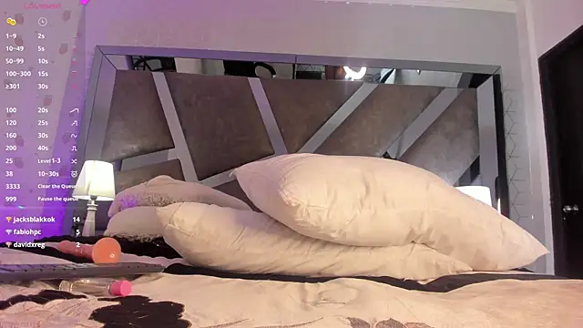 Daia Ortiz online show from March 18, 2025, 12:27 am