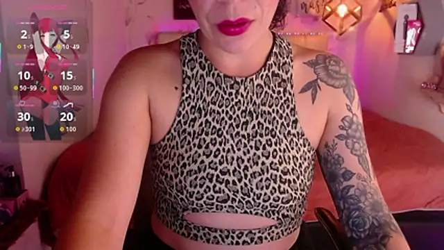 Snapshot of mia_velvet1 chatting on December 20, 2025, 3:30 pm mia velvet1 online show from December 20, 2025, 3:30 pm