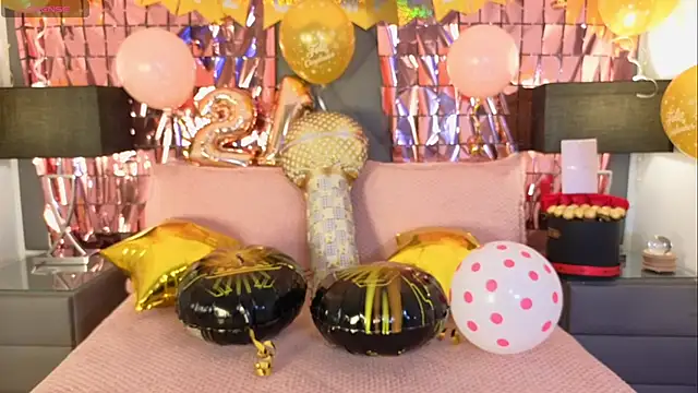 Snapshot of Alexa_Madisson chatting on November 21, 2025, 8:51 pm Alexa Madisson online show from November 21, 2025, 8:51 pm