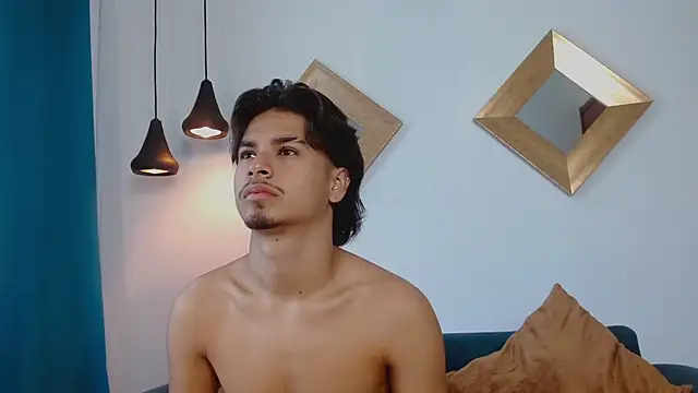 MathewAdams online show from November 3, 2025, 1:56 pm