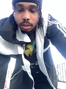 Snapshot of anthonyroth chatting on February 10, 2026, 9:19 pm anthonyroth online show from February 10, 2026, 9:19 pm