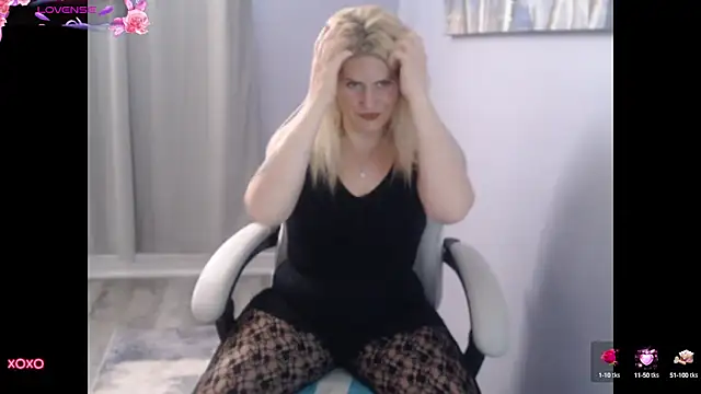 Snapshot of BellaStar84 chatting on September 30, 2025, 12:21 pm BellaStar84 online show from September 30, 2025, 12:21 pm