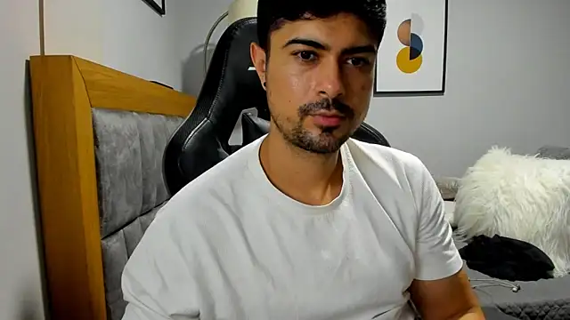 Dante Storm online show from October 30, 2025, 6:04 am