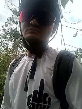 JuanMaty online show from November 9, 2025, 4:38 pm