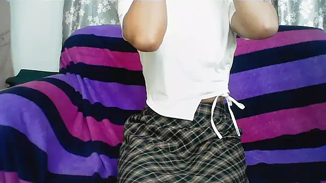 Snapshot of LAYLA_600 chatting on November 13, 2025, 9:52 am LAYLA 600 online show from November 13, 2025, 9:52 am