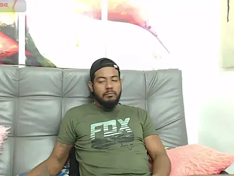 Snapshot of BladeFoxxx1 chatting on October 4, 2025, 8:56 am BladeFoxxx1 online show from October 4, 2025, 8:56 am