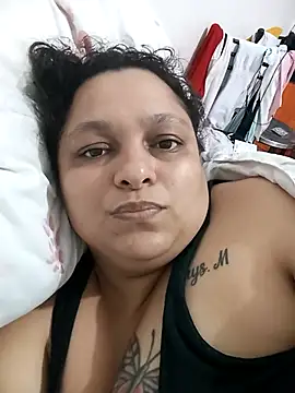 Snapshot of aliciaxm chatting on December 4, 2025, 5:10 pm aliciaxm online show from December 4, 2025, 5:10 pm