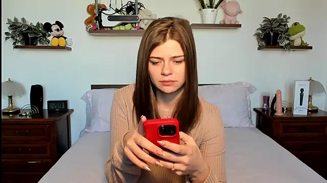 Snapshot of HaleyReedme chatting on February 13, 2026, 8:10 am HaleyReedme online show from February 13, 2026, 8:10 am