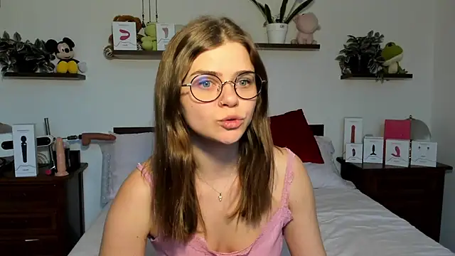 Snapshot of HaleyReedme chatting on February 26, 2026, 7:40 am HaleyReedme online show from February 26, 2026, 7:40 am