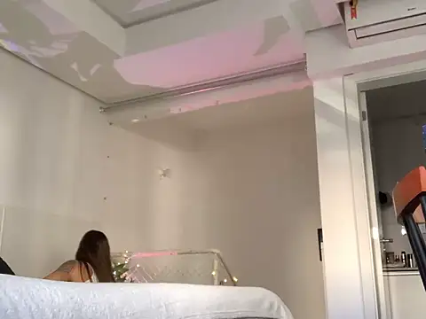 Snapshot of azimmer__ chatting on February 23, 2026, 8:17 pm azimmer online show from February 23, 2026, 8:17 pm