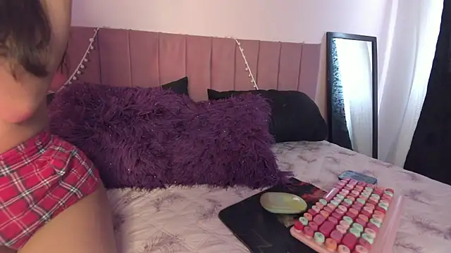 Snapshot of kitty-kryss chatting on February 2, 2026, 2:38 pm kitty-kryss online show from February 2, 2026, 2:38 pm