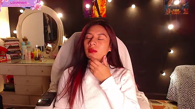 Snapshot of yes0225 chatting on November 6, 2025, 1:12 pm yes0225 online show from November 6, 2025, 1:12 pm