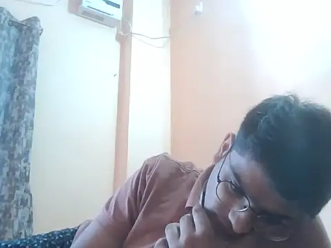 Snapshot of sutfvkii chatting on October 12, 2025, 9:52 am sutfvkii online show from October 12, 2025, 9:52 am