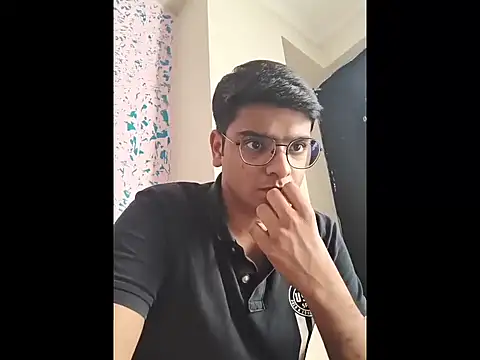 Snapshot of sutfvkii chatting on October 24, 2025, 10:11 am sutfvkii online show from October 24, 2025, 10:11 am