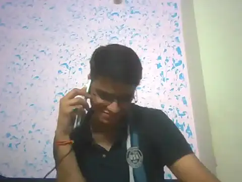 Snapshot of sutfvkii chatting on November 3, 2025, 5:47 pm sutfvkii online show from November 3, 2025, 5:47 pm