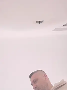 Snapshot of yourflowerpink chatting on February 14, 2026, 11:51 am yourflowerpink online show from February 14, 2026, 11:51 am