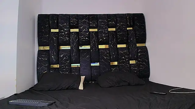 Snapshot of chris_blake__ chatting on November 23, 2025, 6:08 pm chris blake online show from November 23, 2025, 6:08 pm