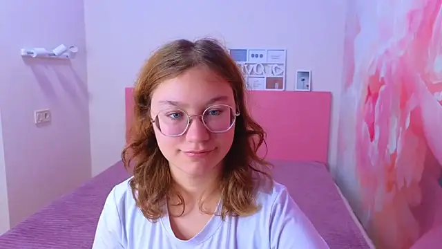 AngelinaLow online show from November 11, 2025, 12:27 pm