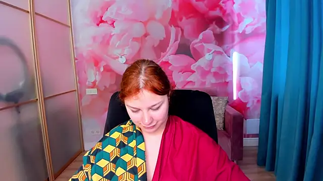 AngelinaLow online show from April 8, 2026, 5:29 am