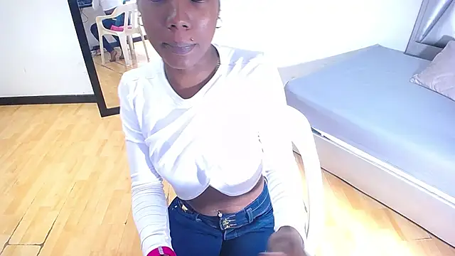 Snapshot of goldenn_ass1 chatting on September 30, 2025, 3:33 am goldenn ass1 online show from September 30, 2025, 3:33 am