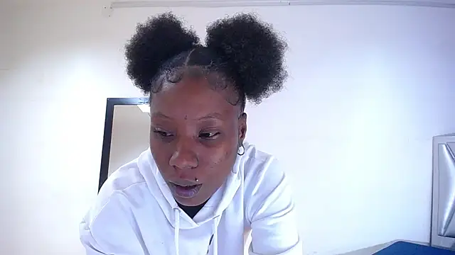 Snapshot of goldenn_ass1 chatting on October 7, 2025, 3:25 am goldenn ass1 online show from October 7, 2025, 3:25 am