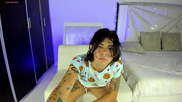 Zion Moore online show from March 15, 2025, 1:07 pm