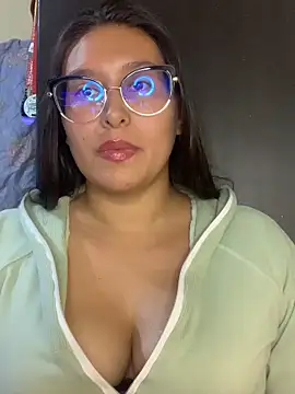 Snapshot of cloe_starr chatting on March 18, 2025, 1:10 am cloe starr online show from March 18, 2025, 1:10 am
