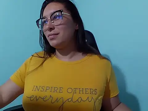 Snapshot of cloe_starr chatting on October 21, 2025, 4:08 pm cloe starr online show from October 21, 2025, 4:08 pm