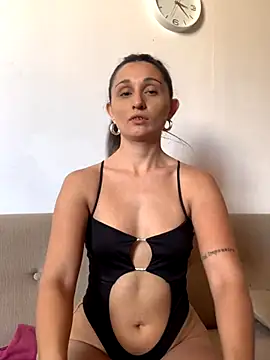 luci brecman online show from October 19, 2025, 3:56 pm