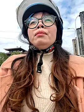 aa520uv online show from November 13, 2025, 4:22 am