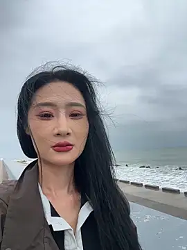 linger-23 online show from October 22, 2025, 6:13 am