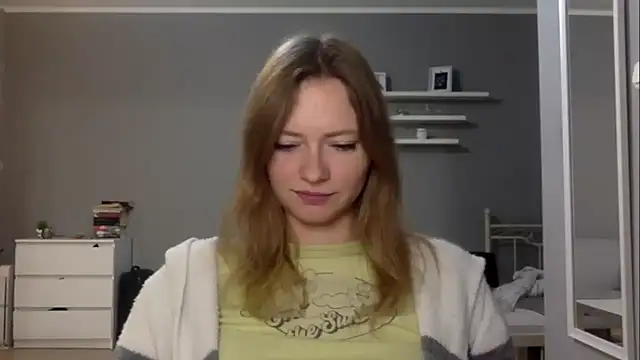 Snapshot of MillieShow chatting on October 20, 2025, 8:53 pm MillieShow online show from October 20, 2025, 8:53 pm