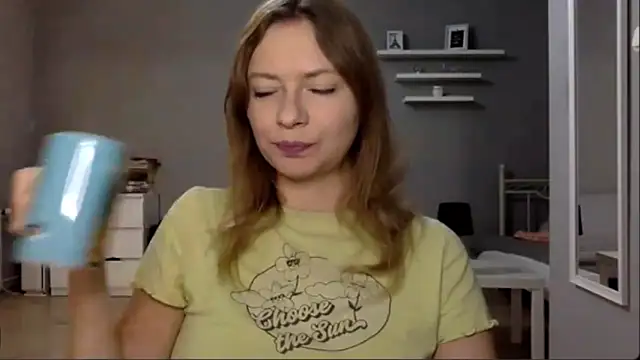 Snapshot of MillieShow chatting on October 30, 2025, 9:48 pm MillieShow online show from October 30, 2025, 9:48 pm