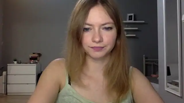 Snapshot of MillieShow chatting on November 4, 2025, 11:04 pm MillieShow online show from November 4, 2025, 11:04 pm