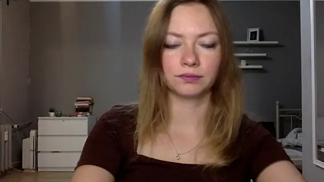 Snapshot of MillieShow chatting on November 11, 2025, 9:48 pm MillieShow online show from November 11, 2025, 9:48 pm