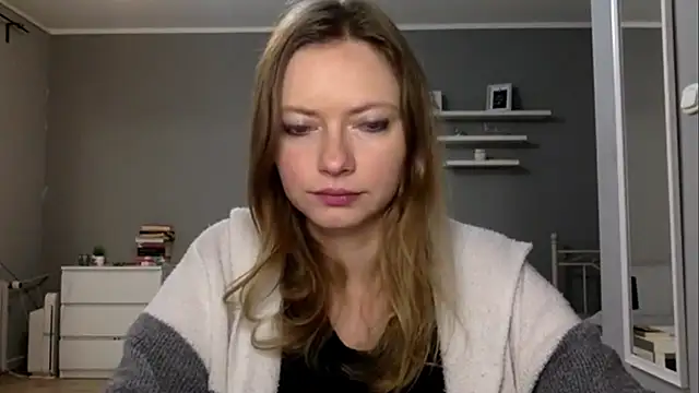 Snapshot of MillieShow chatting on November 23, 2025, 2:50 pm MillieShow online show from November 23, 2025, 2:50 pm