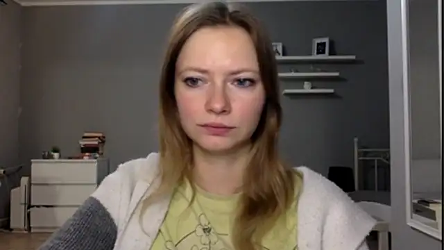 Snapshot of MillieShow chatting on November 26, 2025, 10:00 pm MillieShow online show from November 26, 2025, 10:00 pm