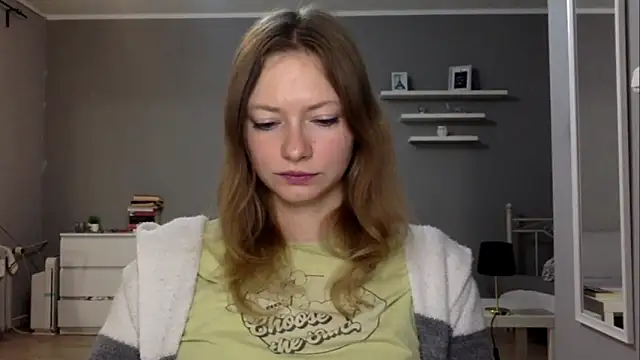 Snapshot of MillieShow chatting on November 27, 2025, 10:01 pm MillieShow online show from November 27, 2025, 10:01 pm