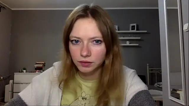 Snapshot of MillieShow chatting on December 1, 2025, 9:53 pm MillieShow online show from December 1, 2025, 9:53 pm