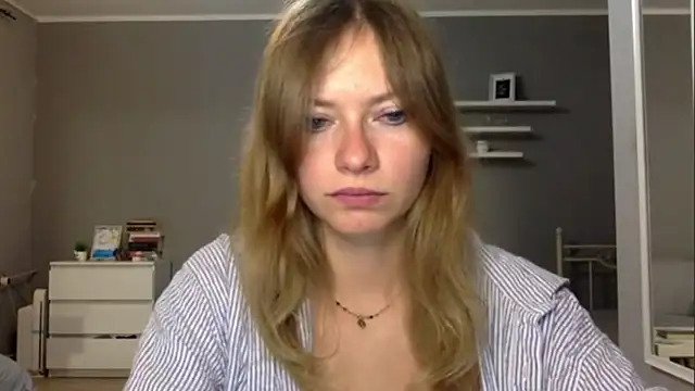 Snapshot of MillieShow chatting on December 20, 2025, 3:30 pm MillieShow online show from December 20, 2025, 3:30 pm