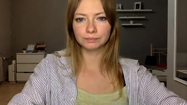 Snapshot of MillieShow chatting on January 8, 2026, 10:01 pm MillieShow online show from January 8, 2026, 10:01 pm