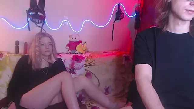 Your Horny Friends online show from March 15, 2025, 5:26 pm