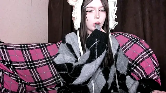 amelia mays xx online show from March 24, 2026, 5:34 am