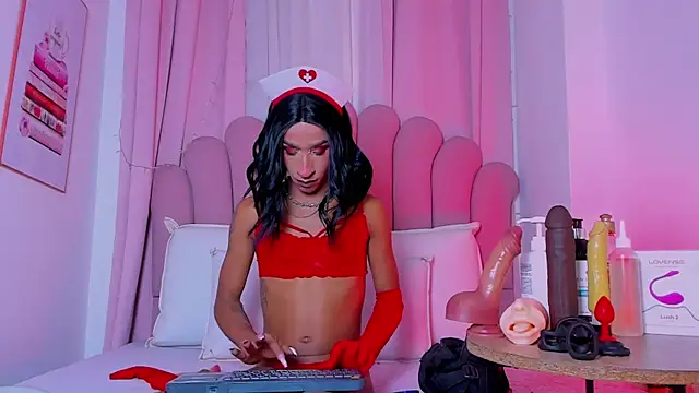 NicoleMadrird online show from February 27, 2026, 5:24 pm