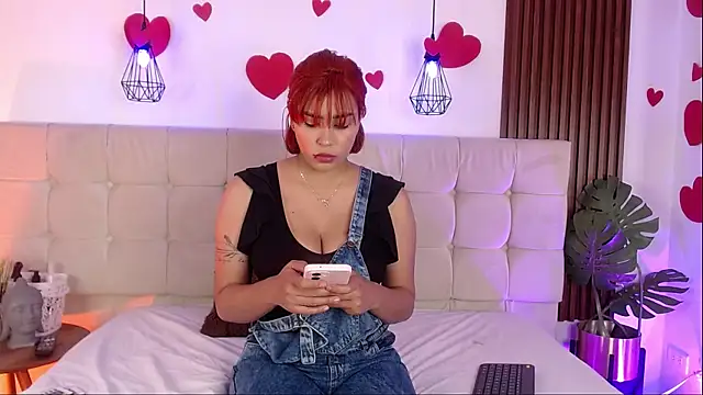 dayancarolina  online show from May 20, 2026, 7:31 pm