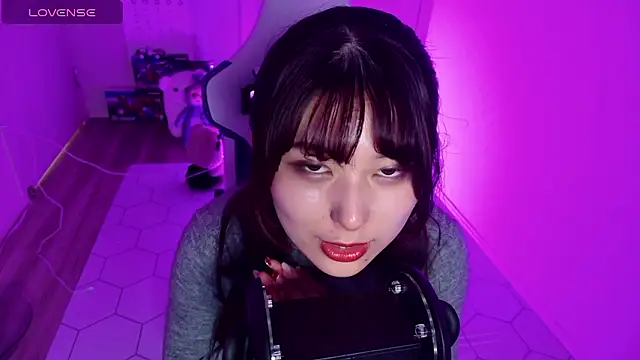 miharu01 online show from November 30, 2025, 1:04 pm