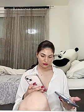 MeCherryy online show from March 19, 2026, 6:45 pm