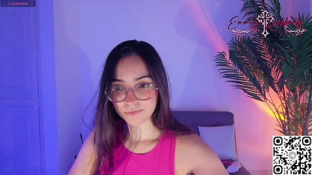 Emmi Roberts online show from July 5, 2026, 10:39 pm