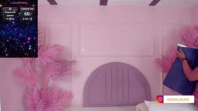 Kendallbleer online show from November 2, 2025, 2:30 pm