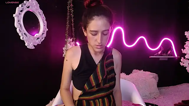 Hairydoll  online show from March 21, 2025, 2:18 am